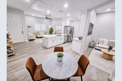 2030 E River Road #101, Tucson, AZ 85718 - Photo 2