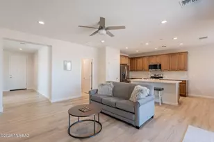 1820 N Banneker Ln, Green Valley, AZ 85614 - Photo 6