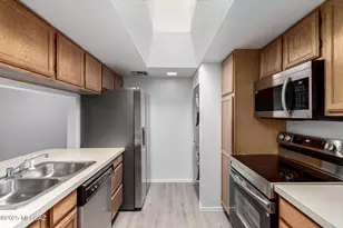 1721 W Dalehaven Cir, Tucson, AZ 85704 - Photo 12