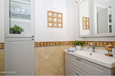 5850 N Campbell Avenue, Tucson, AZ 85718 - Photo 16