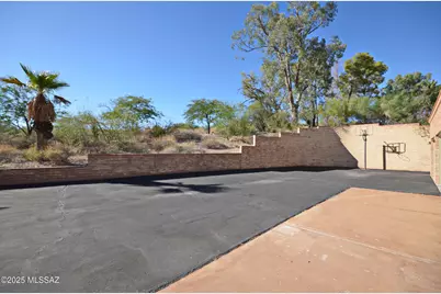 5850 N Campbell Avenue, Tucson, AZ 85718 - Photo 24