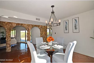5850 N Campbell Avenue, Tucson, AZ 85718 - Photo 8