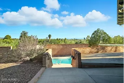 5850 N Campbell Avenue, Tucson, AZ 85718 - Photo 2