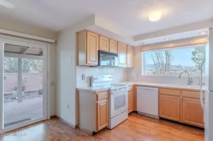 939 S Las Lomas Cir, Green Valley, AZ 85614 - Photo 12