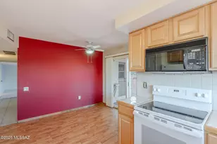 939 S Las Lomas Cir, Green Valley, AZ 85614 - Photo 18