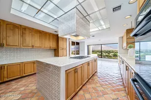 8450 N Nob Hill Dr, Tucson, AZ 85742 - Photo 8