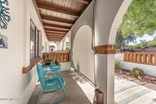 329 S Paseo Tierra, Green Valley, AZ 85614 - Photo 2