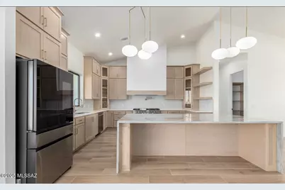 3901 W Ironwood Hill Drive, Tucson, AZ 85745 - Photo 2