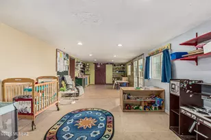 8010 E 18th Pl, Tucson, AZ 85710 - Photo 18