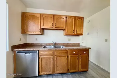1701 N 6th Avenue, Tucson, AZ 85705 - Photo 10