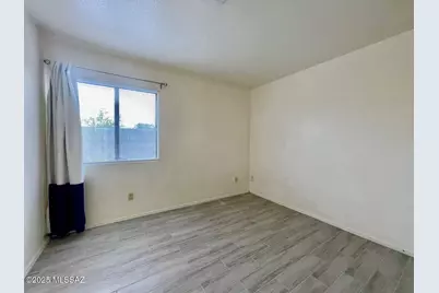 1701 N 6th Avenue, Tucson, AZ 85705 - Photo 12