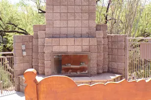 6655 N Canyon Crest Dr, Tucson, AZ 85750 - Photo 20