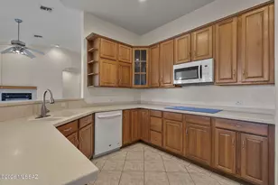 742 Via Vanilla, Rio Rico, AZ 85648 - Photo 8