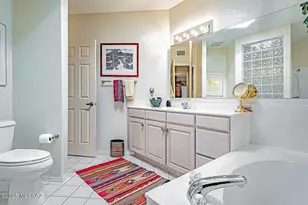 2051 W VÃ­a Del Picamaderos, Green Valley, AZ 85622 - Photo 22