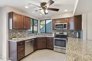 231 E Highcourte Ln, Oro Valley, AZ 85737 - Photo 8