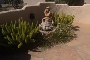 916 N Gulch Dr, Green Valley, AZ 85614 - Photo 2