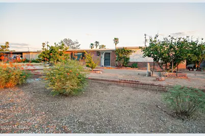 7018 E Calle Betelgeux, Tucson, AZ 85710 - Photo 8