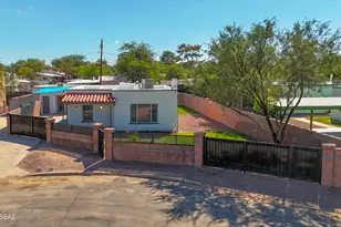 4144 E Desert Pl, Tucson, AZ 85712 - Photo 2