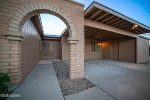 2220 S Tree Moss Ave, Tucson, AZ 85710 - Photo 4