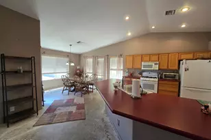 924 E Saguaro Dr, Pearce, AZ 85625 - Photo 10