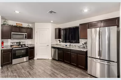 2907 W Dakota Vista Way, Tucson, AZ 85746 - Photo 8