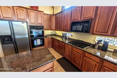 13816 N Topflite Drive, Oro Valley, AZ 85755 - Photo 8