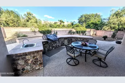 13816 N Topflite Drive, Oro Valley, AZ 85755 - Photo 4