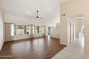 2646 E Barclay Ct, Green Valley, AZ 85614 - Photo 12