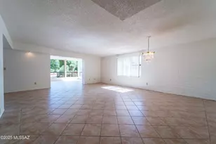 432 E Los Rincones, Green Valley, AZ 85614 - Photo 8