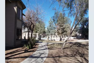 1674 W Park Wood Lane, Tucson, AZ 85746 - Photo 20