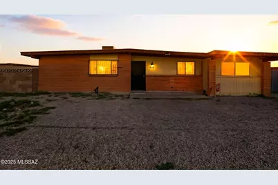 8135 E Escalante Road, Tucson, AZ 85730 - Photo 1