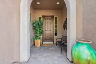 365 W Red Ribbon Ln, Oro Valley, AZ 85755 - Photo 2