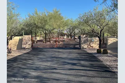2021 N Corte Tomasin #1, Tucson, AZ 85715 - Photo 2