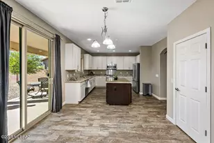 9769 N Hebden Way, Marana, AZ 85653 - Photo 12