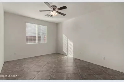 2944 S Smokin Pistol Way, Tucson, AZ 85713 - Photo 26