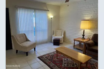 243 N Calle Del Diablo, Green Valley, AZ 85614 - Photo 4