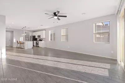 10190 S Rolling Water Drive, Vail, AZ 85641 - Photo 12