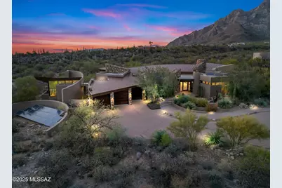 1327 E Desert Garden Drive, Tucson, AZ 85718 - Photo 2