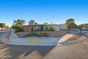 425 W San Ignacio, Green Valley, AZ 85614 - Photo 1