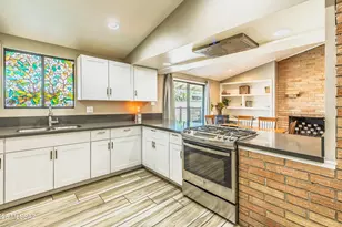 1342 W Schafer Dr, Tucson, AZ 85705 - Photo 10