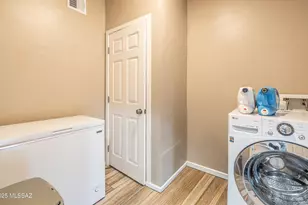 1342 W Schafer Dr, Tucson, AZ 85705 - Photo 24