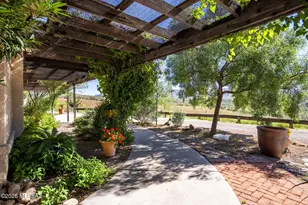 19 Escalones Ct, Nogales, AZ 85621 - Photo 4