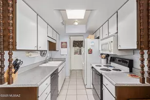 306 N Calle Del Diablo, Green Valley, AZ 85614 - Photo 14