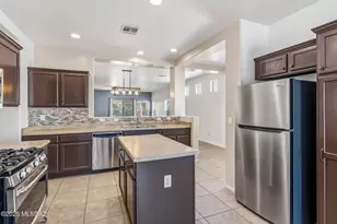 539 W Calle Sombra Linda, Sahuarita, AZ 85629 - Photo 4