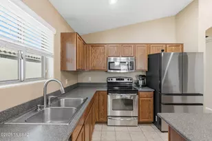 11182 W Mogollon Rim Dr, Marana, AZ 85658 - Photo 8