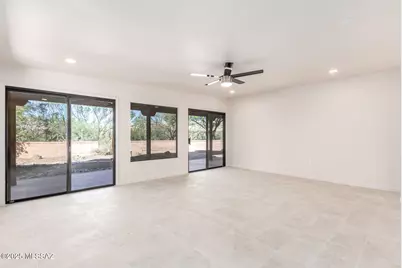 3808 S VÃ­a Del Reyecuelo, Green Valley, AZ 85622 - Photo 6