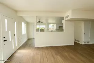 206 W Blacklidge Dr, Tucson, AZ 85705 - Photo 4