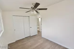 206 W Blacklidge Dr, Tucson, AZ 85705 - Photo 14