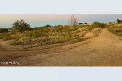 1900 W Mark Circle #1, Oracle, AZ 85623 - Photo 2