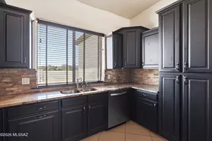 6241 N Panorama Dr, Tucson, AZ 85743 - Photo 12
